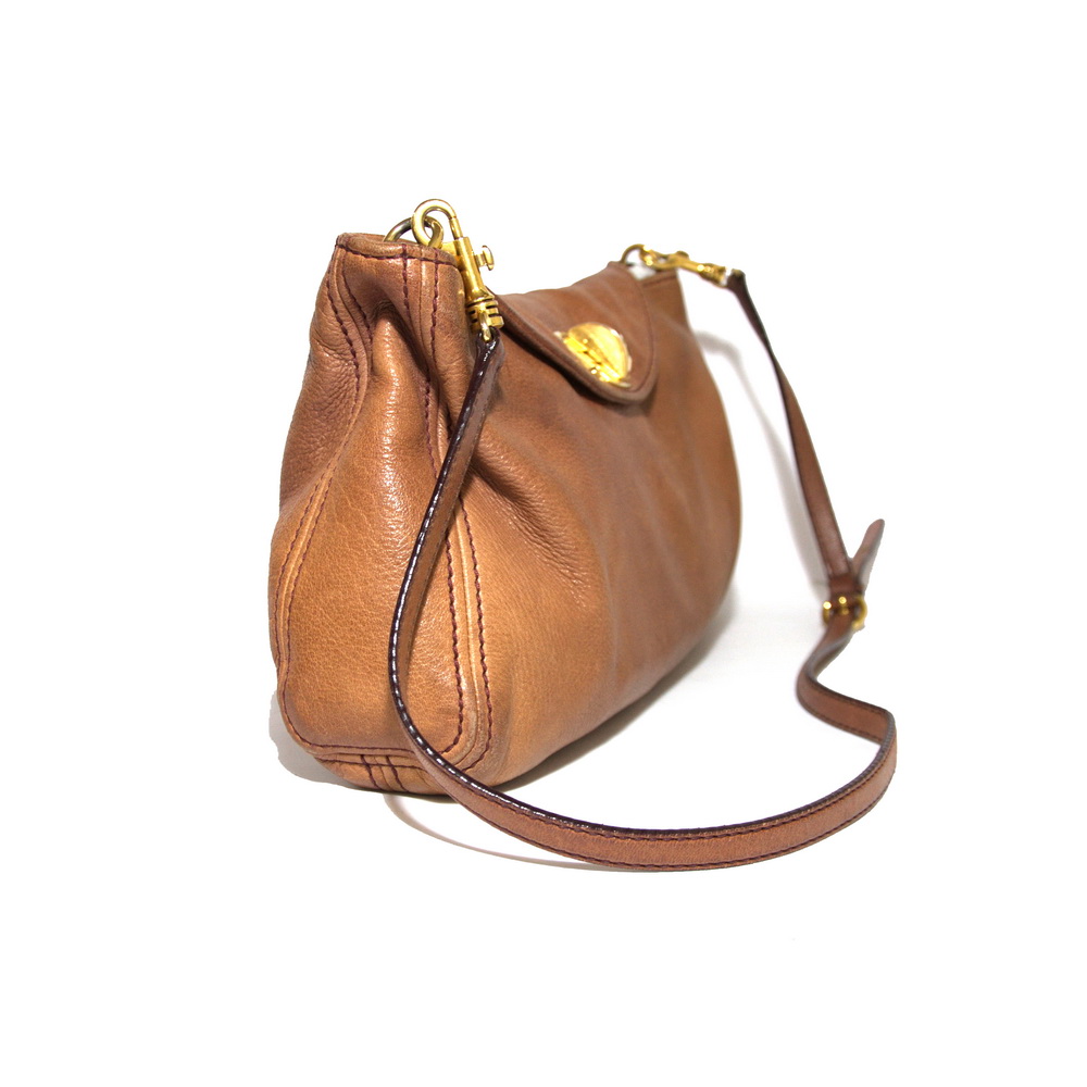 MIU MIU borsa pelle marrone brown Scales GM ruffled usata - Beatrice  Gioielli | Vendita di Orologi - Pelletteria e Oggettistica di lusso