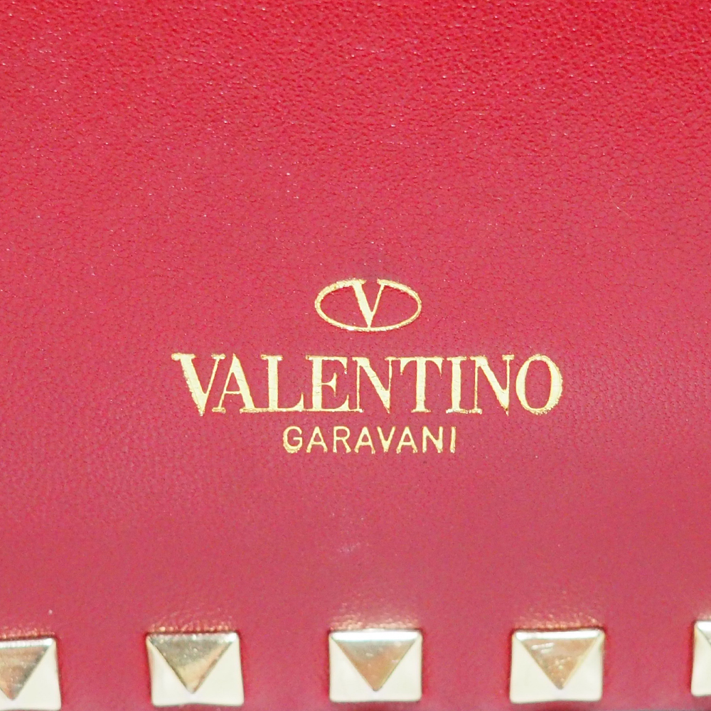 Mario Valentino E Valentino Garavani Diferença