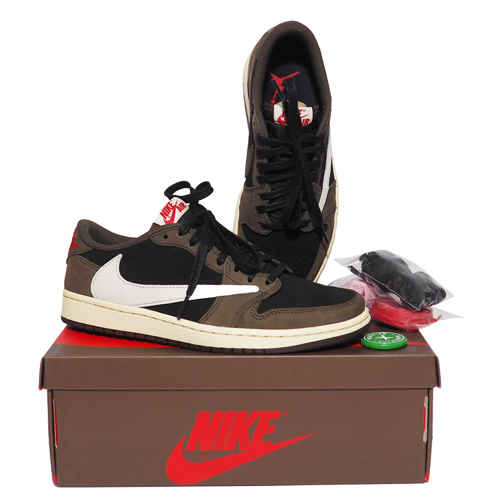 Sneakers \